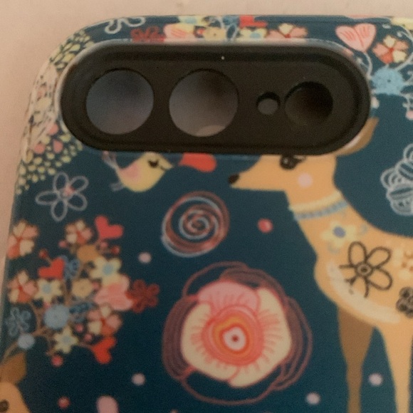 IPhone 8 Plus phone case - Picture 2 of 3